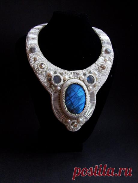 Reserved Natasha Silver White Bead от PreciousHeartBeads