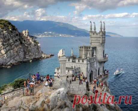 Украинский туризм рухнул, зато в Крыму - весна