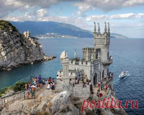 Украинский туризм рухнул, зато в Крыму - весна