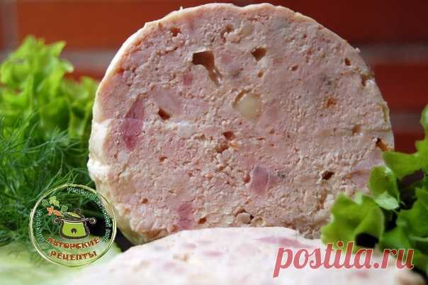 ДОМАШНЯЯ ВАРЕНАЯ КУРИНАЯ КОЛБАСА С СЫРОМ
#glutenfree#ДомашняяВаренаяКуринаяКолбаса#ДомашниеКолбасыЗельцы

автор Татьяна Латышева
Многие любят вареную колбасу, но многие перестали ее покупать в магазинах, так как не доверяют качеству. Сегодня я хочу познакомить вас с рецептом очень вкусной домашней куриной колбасы, которую стоит только попробовать приготовить и вы всегда будете ее делать.

Итак, для приготовления домашней куриной колбасы нам понадобится:
филе курицы - 500 г...
