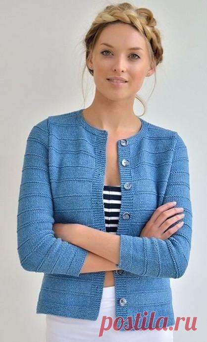 Простой стильный жакет Dune от Ким Харгрейвз Простой стильный жакет Dune от Ким Харгрейвз связан спицами чередованием текстурных полос.Перевод описания для размера XS (S, M, L, XL, XXL).Окружность груди 81 (86, 91, 97, 102, 109) см.Жакет рекомендуется вязать из пряжи Rowan Priginal Denim ((100% хлопок; 90 м/50 г). Имейте ввиду, что...