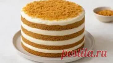 Испеките медовик без раскатки: вкуснее классического — и готовится в 3 раза быстрее