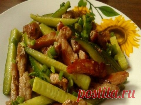 Необычайно вкусный мясной салат со свежими огурцами!