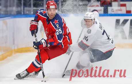 Возвращение домой и активность "Металлурга" под конец. В КХЛ закрылось трансферное окно. За столичный ЦСКА вновь выступают Никита Нестеров и Михаил Григоренко, петербургский СКА усилился Лео Комаровым