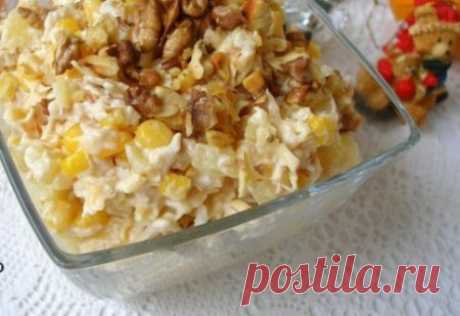 САЛАТ С КУРИЦЕЙ, СЫРОМ И АНАНАСОМ » Жрать.ру