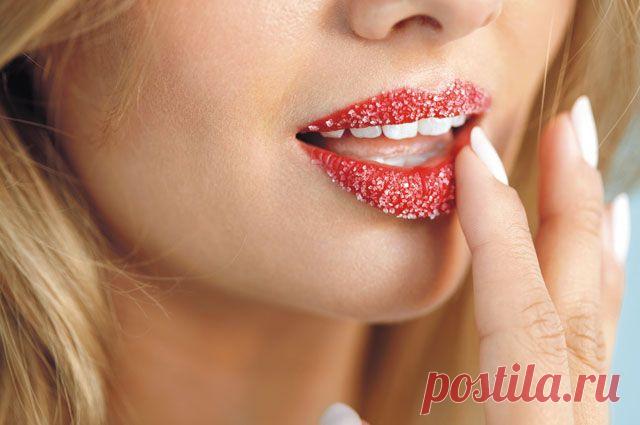 Как сделать из губ конфетку? Советы косметолога 

Если сухая кожа губ доставляет дискомфорт, справиться с этой проблемой помогут наши простые советы.

Отвечает косметолог и дерматовенеролог Екатерина Лучина.

Почему кожа губ становится сухой?

Эта …