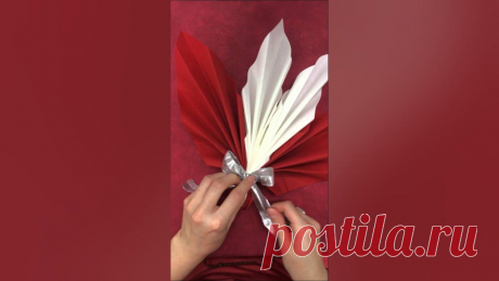 Pliage de serviette Noël déco Voici une vidéo qui vous explique comment réaliser le pliage de serviette que vous pourrez voir dans le fascicule Noël Déco 2014.