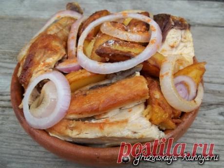 Оджахури из курицы с жареным картофелем