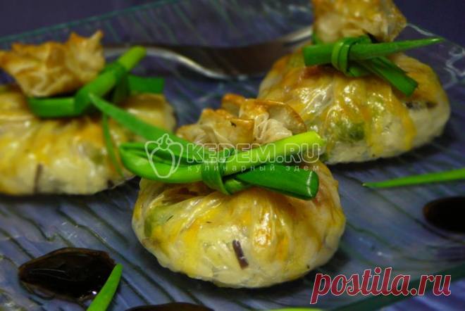 Хрустящие мешочки из рисовой бумаги с начинкой