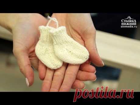 Татьяна Ромашова организовала клуб по вязанию одежды для детей, родившихся раньше срока