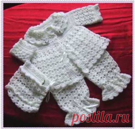 простой в работе и нарядный костюмчик для малютки