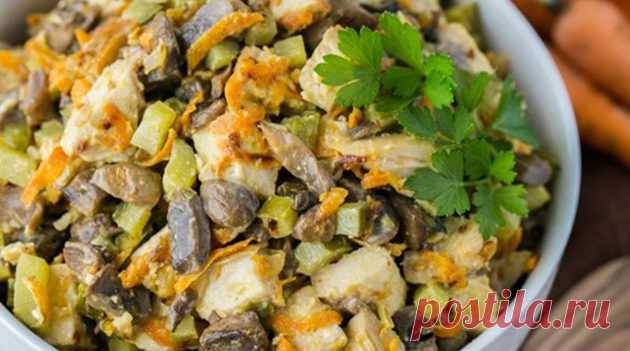 5 вкусных салатов с курицей - Лайфхакер