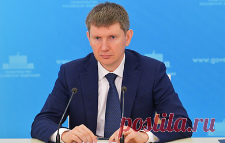 Решетников оценил "новое равновесие" нацвалюты в 90-92 рубля за $1 к 2024 году. Глава Минэкономразвития отметил рост инвестиционной активности в первом полугодии