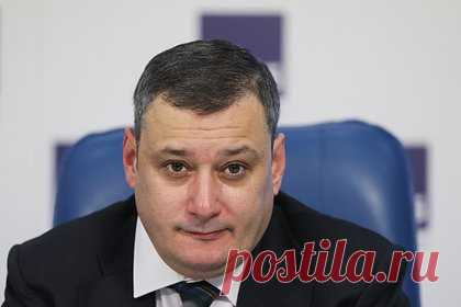 В Госдуме назвали ракетный удар ВСУ по Белгороду предсмертной агонией Киева. Ракетный удар Вооруженных сил Украины (ВСУ) по Белгороду является террористическим актом устрашения, заявил депутат Госдумы Александр Хинштейн. Парламентарий назвал обстрел «трусливой предсмертной агонией киевского режима», который даже с военной поддержкой союзников не достигает успехов на поле боя.