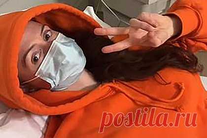Блогерша пришла к врачу с жалобой на запор и узнала о позднем сроке беременности. Жительница Канады обратилась к врачу с жалобами на запор и вздутие живота и узнала, что находится на шестом месяце беременности. Она не испытывала основных характерных симптомов беременности, а прочие списывала на синдром раздраженного кишечника. Женщина была в шоке, когда узнала, что ждет ребенка.