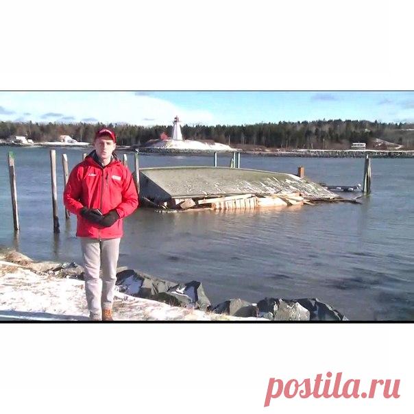 Смерч унес домик Элли в волшебную страну Оз, а шторм смыл историческое здание в Канаду.