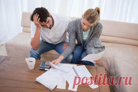 Наложение ареста на имущество должника Каждый человек, не справляющийся со своими обязательствами, представленными алиментными выплатами, кредитами или другими платежами, должен осознавать последствия такого решения. Они заключаются в том,...