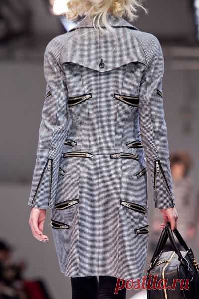 Fashion эскизы и технический рисунок одежды