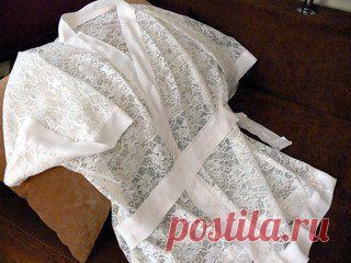 Кружевной халат-кимоно.