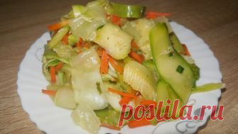 Быстро и вкусно, рецепт кабачков за считанные минуты Больше не нужно долго стоять у плиты и жарить кабачки. Этот рецепт приготовления сэкономит ваше время. Буквально 10 минут и у вас готовая закуска! Получается нежная, вкусная с ноткой остроты. Обязательно попробуйте приготовить. 