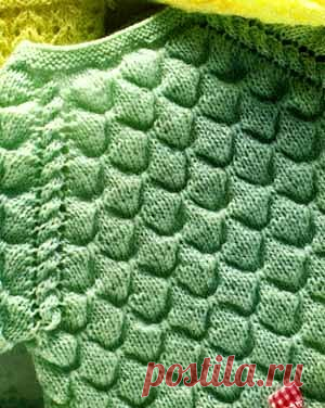 Снова о реглане и способах его оформления (понятным языком)
Реглан - это скошенная линия плеча. Реглан может выполняться разными способами:

1 ВАРИАНТ: От горловины: когда изделие начинают вязать одной деталью от горловины и прибавляют для регланных скосов петли, потом изделие разделяют на спинку, перед и рукава.

2 ВАРИАНТ: Реглан в круговом вязании: когда детали, связанные до проймы (рукава, перед и спинку) соединяют в одну деталь, вяжут ее по кругу и выполняют регланные...