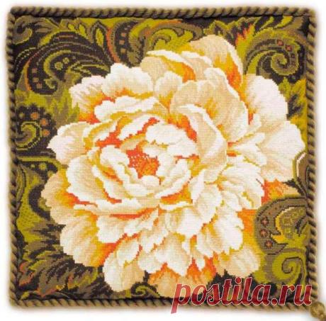 Вышивка для подушки Белый пион. Скачать бесплатно схему для вышивки подушки |