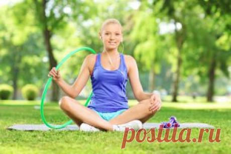 Домашние тренажёры: как выбрать коврик, хулахуп и гантели | Полезные инструкции от aif.ru