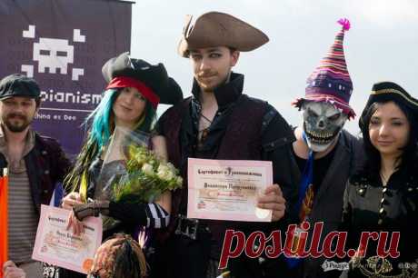 В Москве прошла свадьба последователей Макаронного монстра • НОВОСТИ В ФОТОГРАФИЯХ