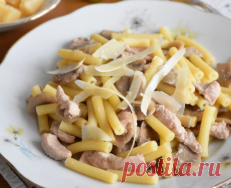 Макароны С Индейкой И Грибами Рецепт За (45) Минут Макароны с индейкой и грибами - вкусное, сытное и ароматное блюдо, которое не требует особых умений при приготовлении.