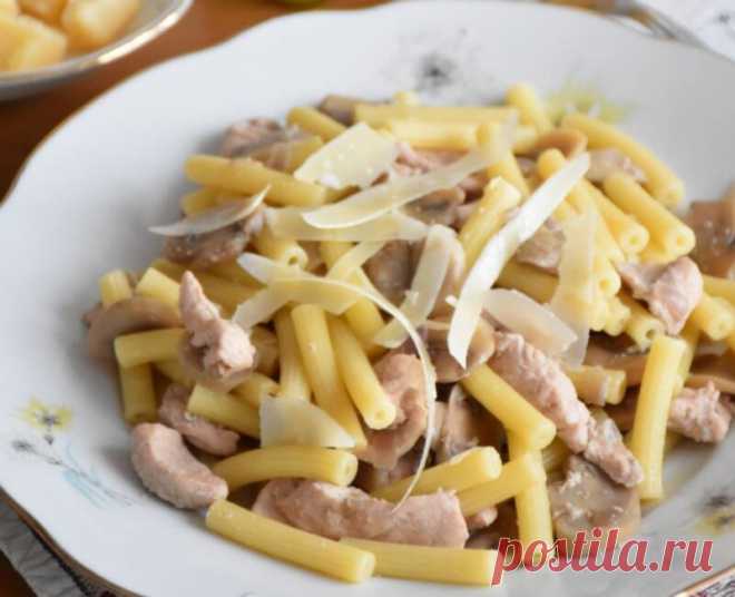 Макароны С Индейкой И Грибами Рецепт За (45) Минут Макароны с индейкой и грибами - вкусное, сытное и ароматное блюдо, которое не требует особых умений при приготовлении.