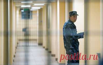 В Коми суд арестовал обвиняемого в грабеже помощника депутата Госдумы. Илью Болобана взяли под стражу до 5 июня