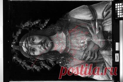 Под известной картиной Боттичелли нашли скрытое изображение. Под известной картиной художника Сандро Боттичелли «Муж скорбей» с помощью специальной технологии нашли скрытое изображение Мадонны с младенцем. Скорее всего, речь идет о сюжете Мадонны Умиления — на картинах такого типа Богоматерь нежно прижимает голову младенца к своей, щека к щеке.