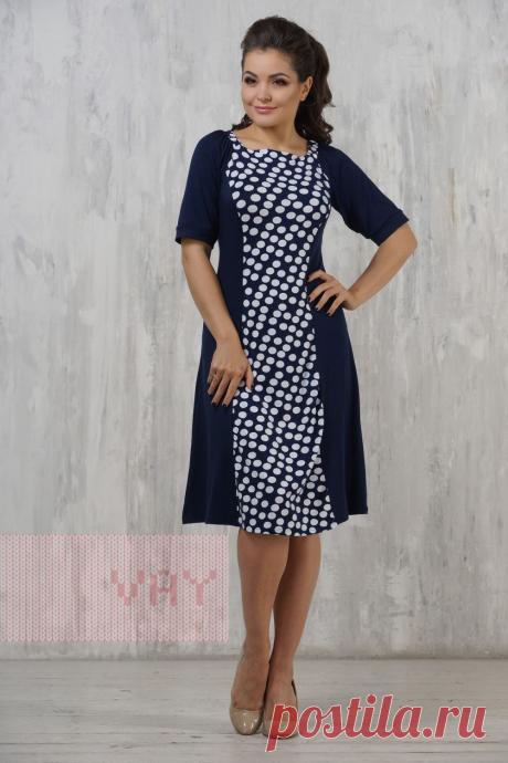 Летние платья в деловом стиле от марки VAY. Женские офисные летние платья VAY (артикул 3264), цветовое решение горох средний синий/белый/т.синий. Ещё больше женских платьев марки ВЭЙ на наших сайтах. Официальное представительство бренда VAY: купить в розницу в магазине Согревай.ру https://www.sogrevay.ru, оптовые закупки на Ньювэй.ру https://www.newvay.ru