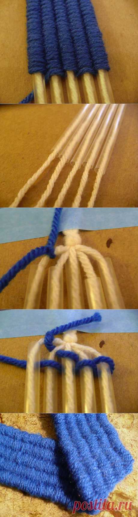 Dollar Store Crafts » Blog Archive » Make a Drinking Straw Weaving Loom