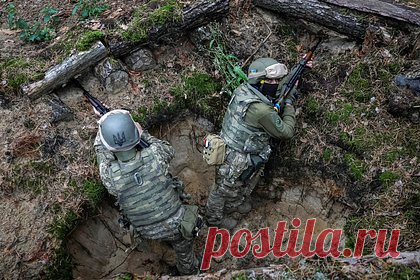 В ВСУ пожаловались на враждебность со стороны жителей Константиновки. Многие люди, живущие в городе Константиновка, находящемся в подконтрольной Киеву части Донецкой народной республики, считают бойцов Вооруженных сил Украины (ВСУ) врагами. Об этом врач из третьей штурмовой бригады ВСУ сообщил в интервью американскому изданию Daily Beast.