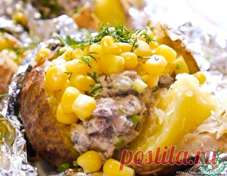 Печеный картофель с рыбной начинкой - простой и вкусный рецепт, который удивит всю семью!