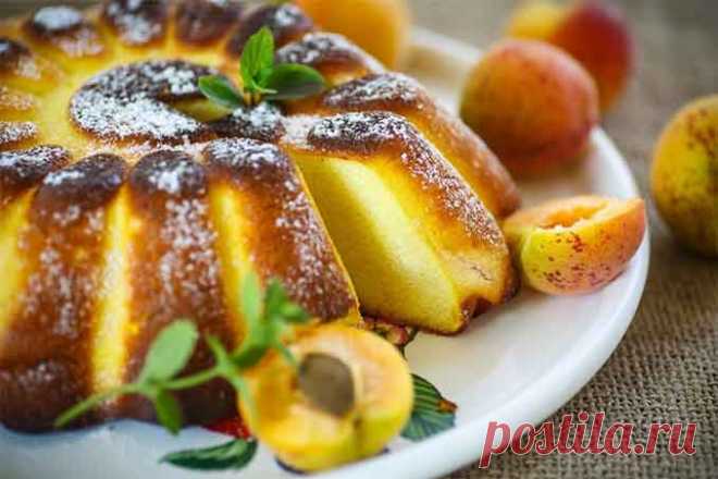 Как приготовить вкусные десерты из манки Все эти десерты из манки делали в советские времена. Тогда это казалось верхом блаженства, хотя и сейчас они актуальны. Рецепты простые, очень выручат летом на даче.