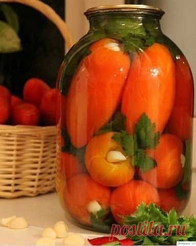 Помидоры «Пальчики оближешь»
вкуснейший рецепт!

Способ приготовления:
У помидоров вырезаем плодонжку и вставляем по зубчику чеснока. Укладываем их в банку, прослаивая веточками сельдерея, петрушки, дольками болгарского перца.

Добавляем 0,5 среднего стручка горького перца и заливаем кипятком на 20 минут. Воду сливаем, добавляем на 1 литр — 1 ст. л с горкой соли и 4 ст.л с горкой сахара, 50 мл. 9 % уксуса доводим до кипения, заливаем банки и закручиваем.

Подпишитесь на Цв...