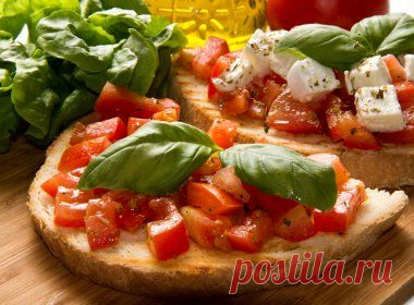 Брускетта с цуккини и мягким сыром | Отдохни (Усадьба)