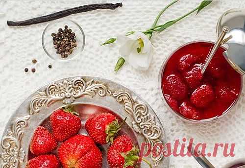 Клубничное варенье с ванилью и черным перцем / Простые рецепты