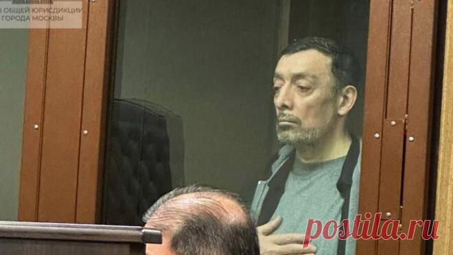 В деле миллиардера Сулейманова фигурирует засекреченный свидетель. В уголовном деле миллиардера Ибрагима Сулейманова, обвиняемого в организации убийств, появился засекреченный свидетель, проходящий под псевдонимом "Тарковский". Об этом сообщает РИА Новости со ссылкой на материалы ...