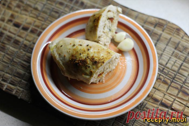 Рулет из куриной грудки с начинкой в духовке
