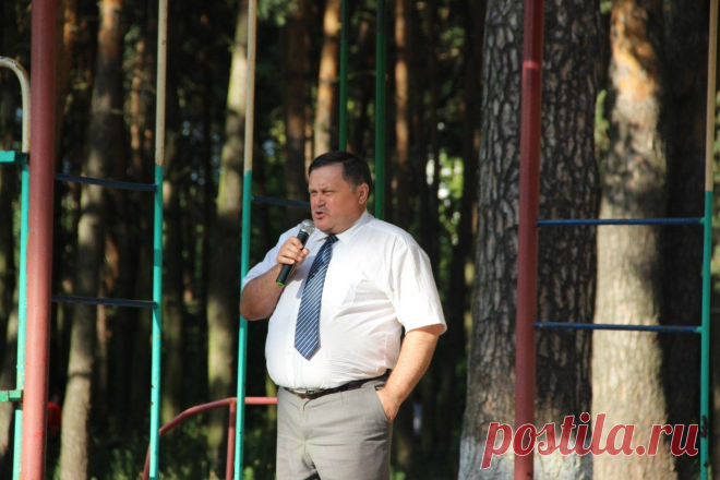 СТАНИСЛАВ САДАЛЬСКИЙ - Меня утешает только одно - его накажет собственное пузо ..