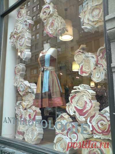 paper flower window display - Поиск в Google