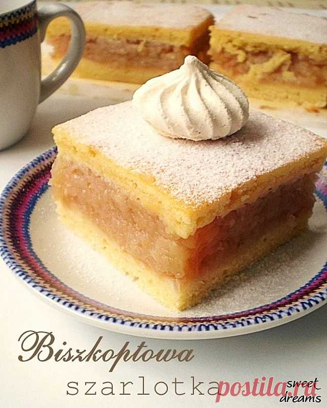 Biszkoptowa szarlotka