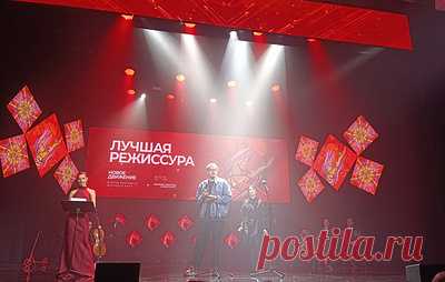В Новгороде победителем кинофестиваля стал фильм "Привычка нюхать пальцы". Зампредседателя правительства Новгородской области Елена Кирилова отметила, что мероприятие, посвященное молодому кино, ломает все шаблоны и стереотипы