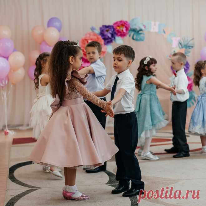 💌 Выпускные альбомы, где каждая фотография олицетворяет вашего ребенка
🤩 Персональный подход 📸 Профессиональный фотограф 💖 Доступные цены
🌍 Работаем по Санкт-Петербургу и Ленинградской обл. 📞 +7(921)580-40-01