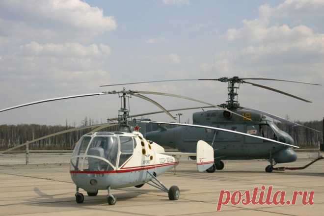 Корабельный вертолет Ка-15
На базе Ка-15 создавался ряд его модификаций:

    многоцелевой Ка—15М
    учебно—тренировочный УКа-15
    четырехместный Ка-18

Количество выпущенных вертолетов (всех модификаций) - 354 шт. В целом, Ка-15 оценивался эксплуатантами как недостаточно надёжный и безопасный вертолёт, что и послужило причиной его быстрого «ухода со сцены».