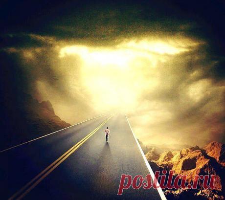 Пессимист видит только бесконечный тунель....Оптимист видит свет в конце тунеля