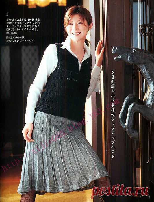 АЖУРНЫЙ ЖИЛЕТ С "ТЮЛЬПАНЧИКАМИ" КРЮЧКОМ.